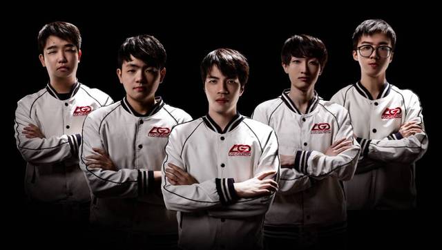 国足球在竞 国足球在竞