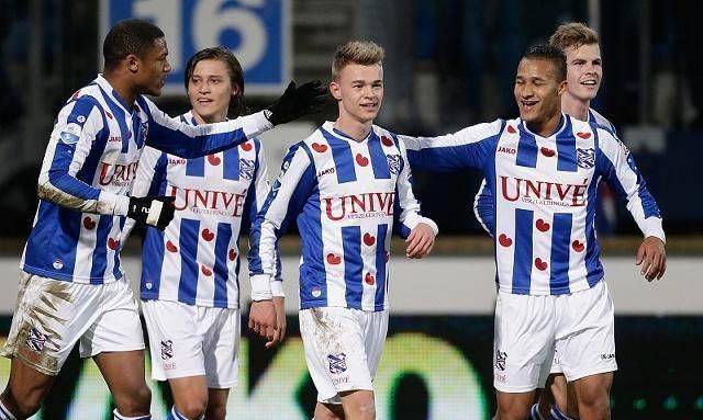 体育学青会：游泳比赛激战正酣 山东小将捷报频传